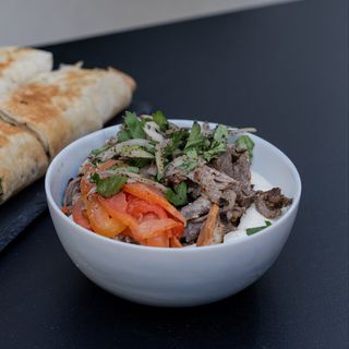 HUMMUS SHAWARMA – (Poulet ou Viande)