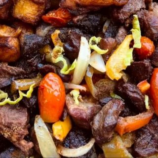 Alloco & attieké & choukouya de mouton soit boeuf