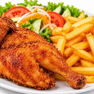 Demi Poulet pané (Frite et salade)