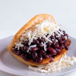 Arepa Dominó (1 Ud.)
