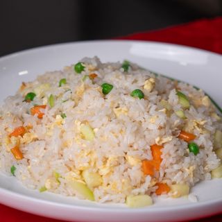 23. arroz frito con pollo