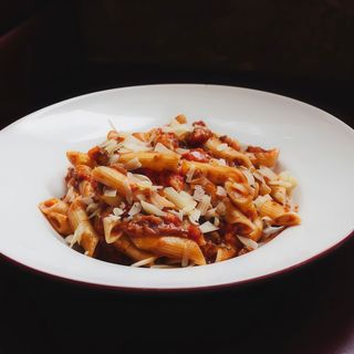 MACARRONES A LA BOLOGNESA