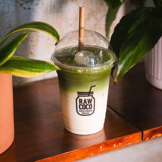 Rawcoco ice matcha latte