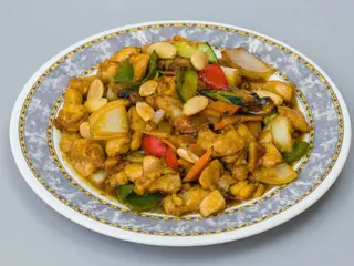 Pollo con Almendras