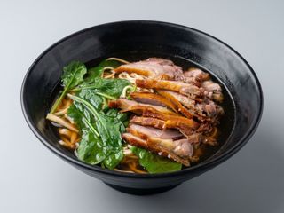 Ramen de pato asado
