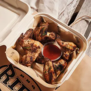 TRUE BBQ WINGS