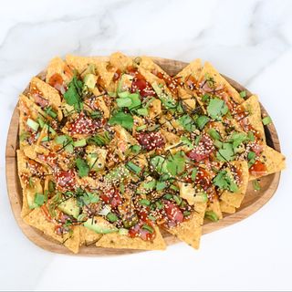 Poke nachos