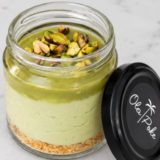 Tarta de pistacho y chocolate blanco