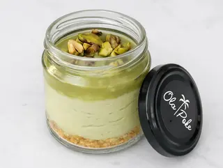 Tarta de pistacho y chocolate blanco