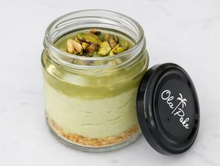 Tarta de pistacho y chocolate blanco