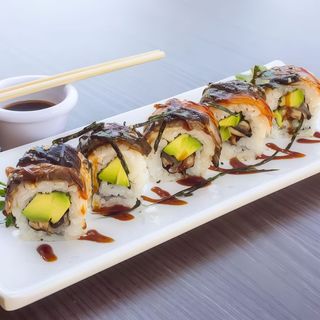 89. Anguila Uramaki Con Aguacate (8 Uds.)