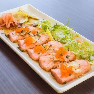 100. Tataki De Salmón (8 Uds.)