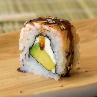 30. Aburi Salmón Roll (4 Uds.)