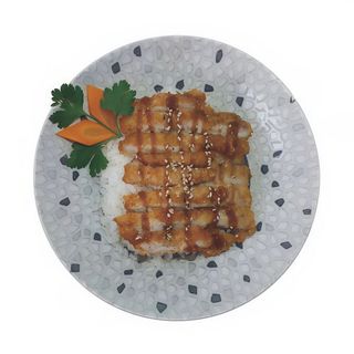 87. pollo crujiente con salsa teriyaki sobre arroz
