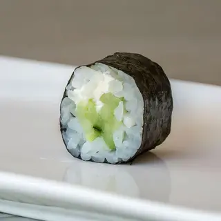 11. Maki Pepino Y Queso (4 Uds.)