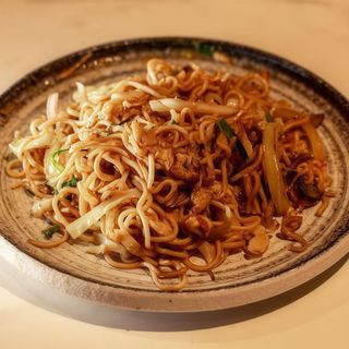 80. Tallarines Con Curry Japonés