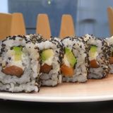 Roll clásico de atún cocido y manzana (8 uds.)