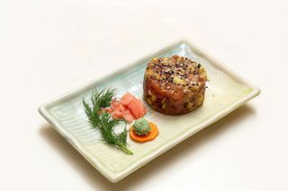 Tartar De Salmón Con Aguacate