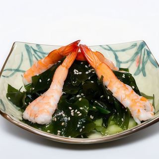 Ensalada De Algas Japonesas Con Gambas