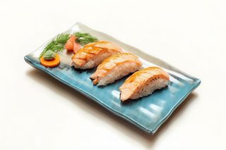 Sushi salmon flameado (3 piezas)