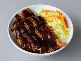 54 -Cerdo crujiente katsu don