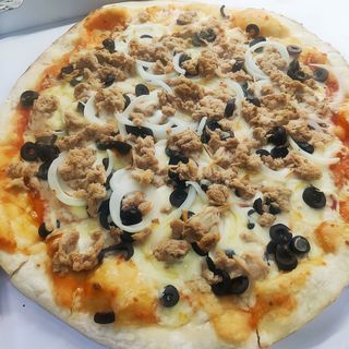 Pizza tonno (38 cm.)