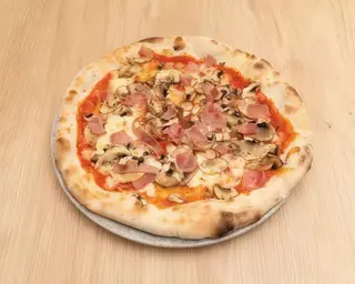 Pizza Prosciutto E Funghi