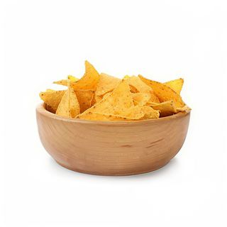 Nachos con salsa mexicana y jalapeños