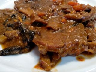 FRICANDO DE TERNERA COCINADO 200GR APROX.