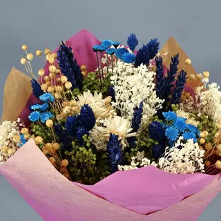 Ramo flores preservadas blanco y azul