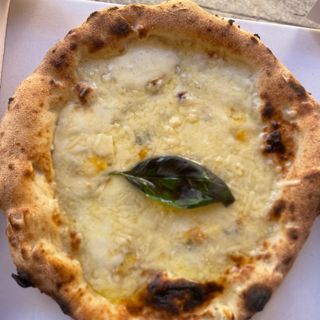 Pizza 4 Formaggi (33 Cm.)