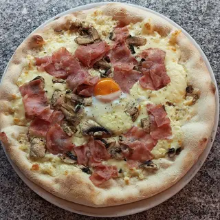 Pizza Breakfast At Tiffany's