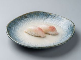 60. Nigirizushi Tai De Dorada (2 Uds.)