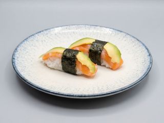 51A. Nigirizushi De Salmón Y Aguacate (2 Uds.)
