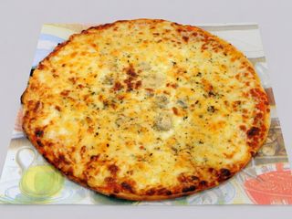 Pizza 4 quesos suaves