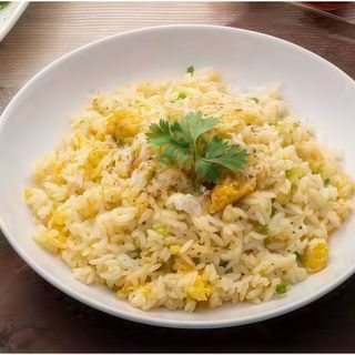 Arroz frito con huevos