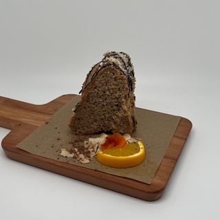 Sugar free hazelnut cake with xylitol