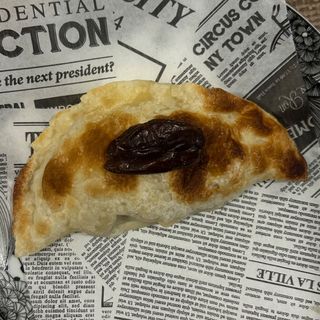 Empanadilla de Bacon, Dátil y Queso