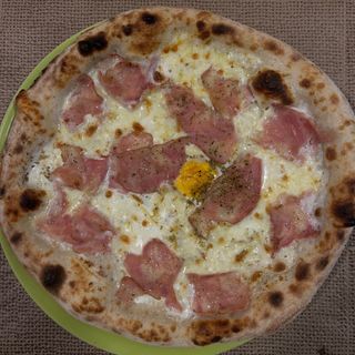 Pizza Carbonara Italiana blanca