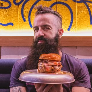 La gruñona by Joe Burger