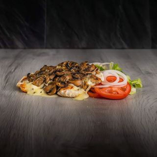 Pechuga rebozada con champiñones y mozzarella