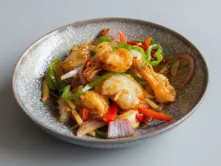 Langostinos y Vieiras Salteadas al Vino de Shao - Hsing