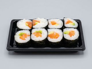 Maki Salmón con Aguacate (8 pzs.)