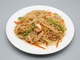 Fideos de arroz fritos