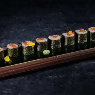 Sake Maki (8 Pzs.)
