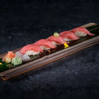 Maguro Nigiri  (2 Pzs.)