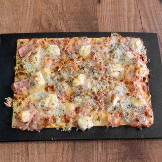 Pizza Vargas (24x18cm.)