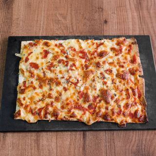 Pizza Margarita (24x18cm.)