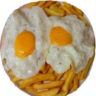 Patatas con huevos fritos (2 uds.)