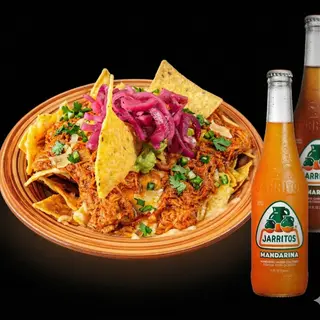 Combo de Nachos Zacatecas de Tinga de Pollo + 2 Jarritos (2 Pax)